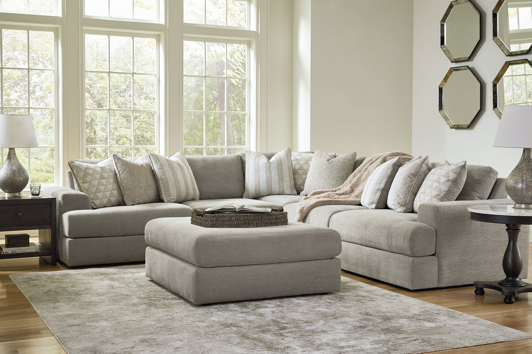 Avaliyah 5-Piece Sectional with Ottoman